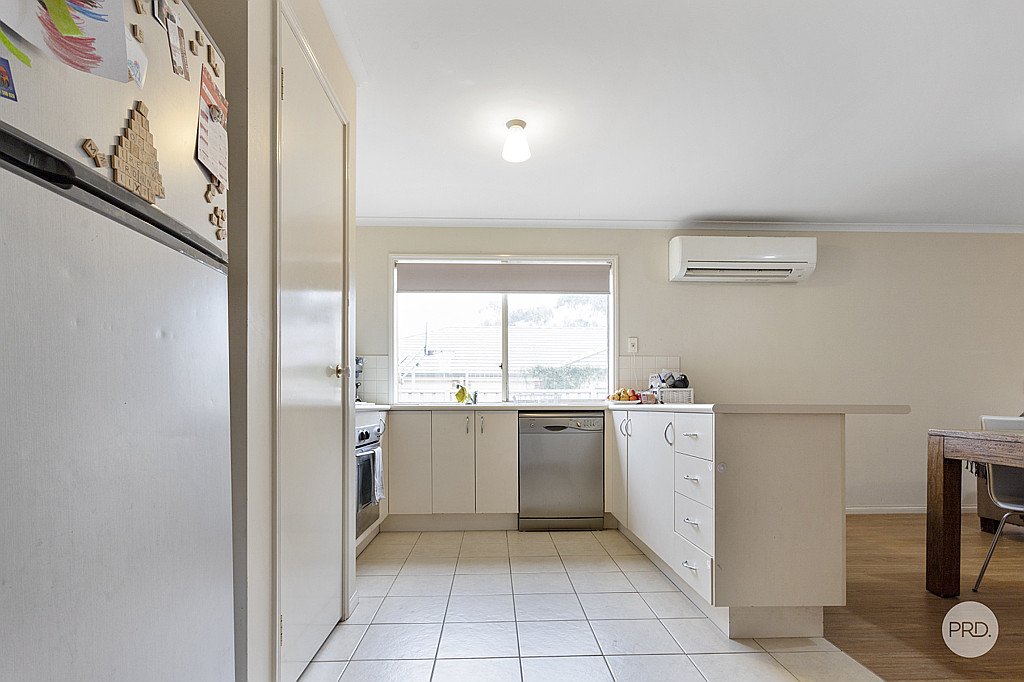2B Lyndale Court FLORA HILL 3