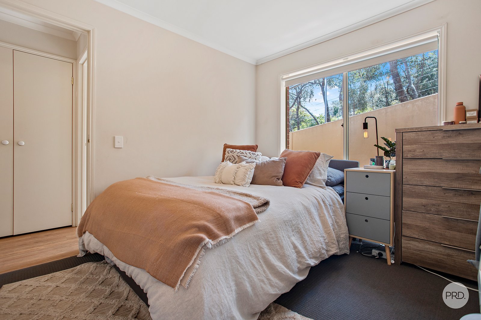 2B Lyndale Court FLORA HILL 10