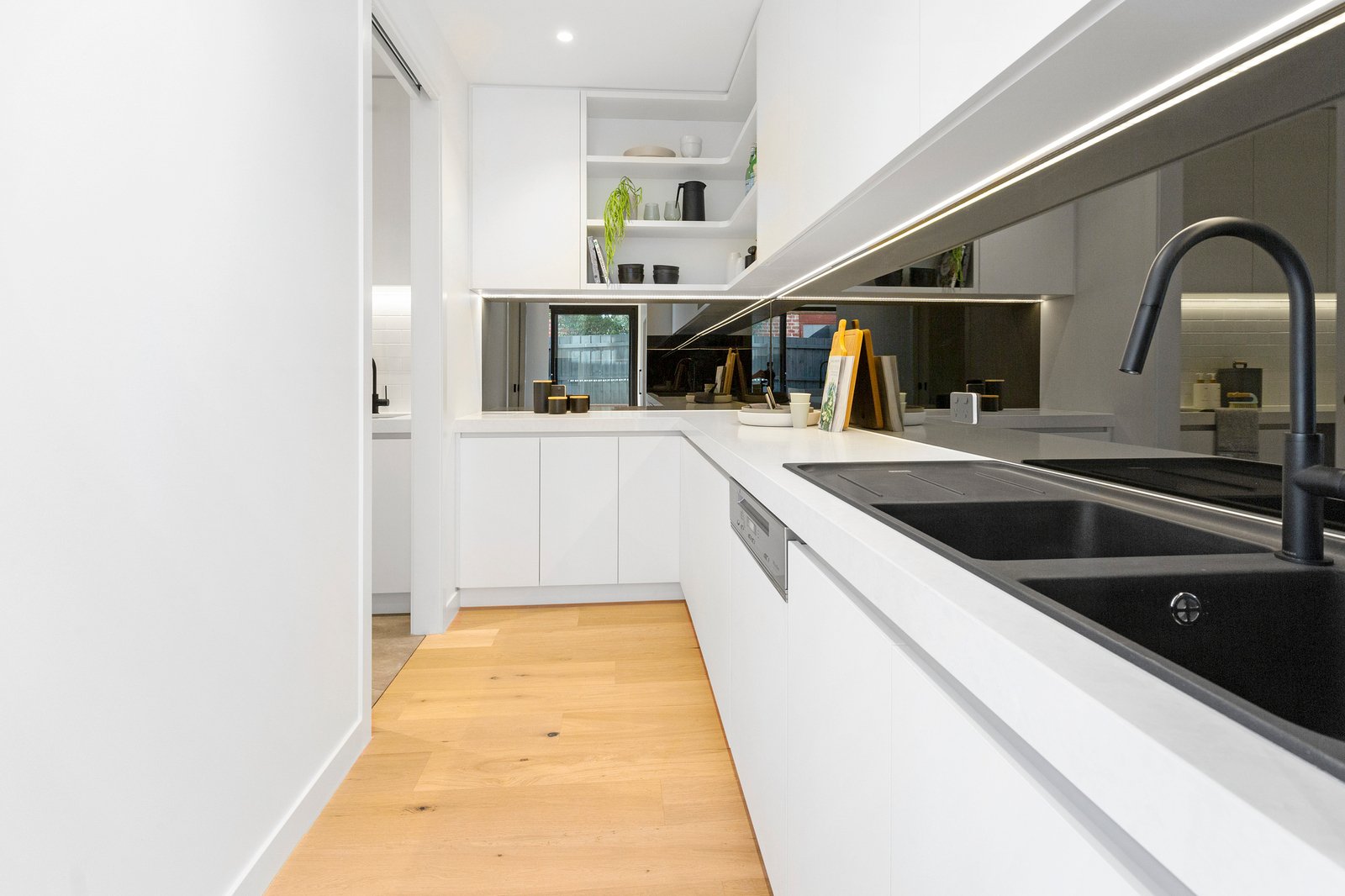 2B May Street, Mornington, 3931