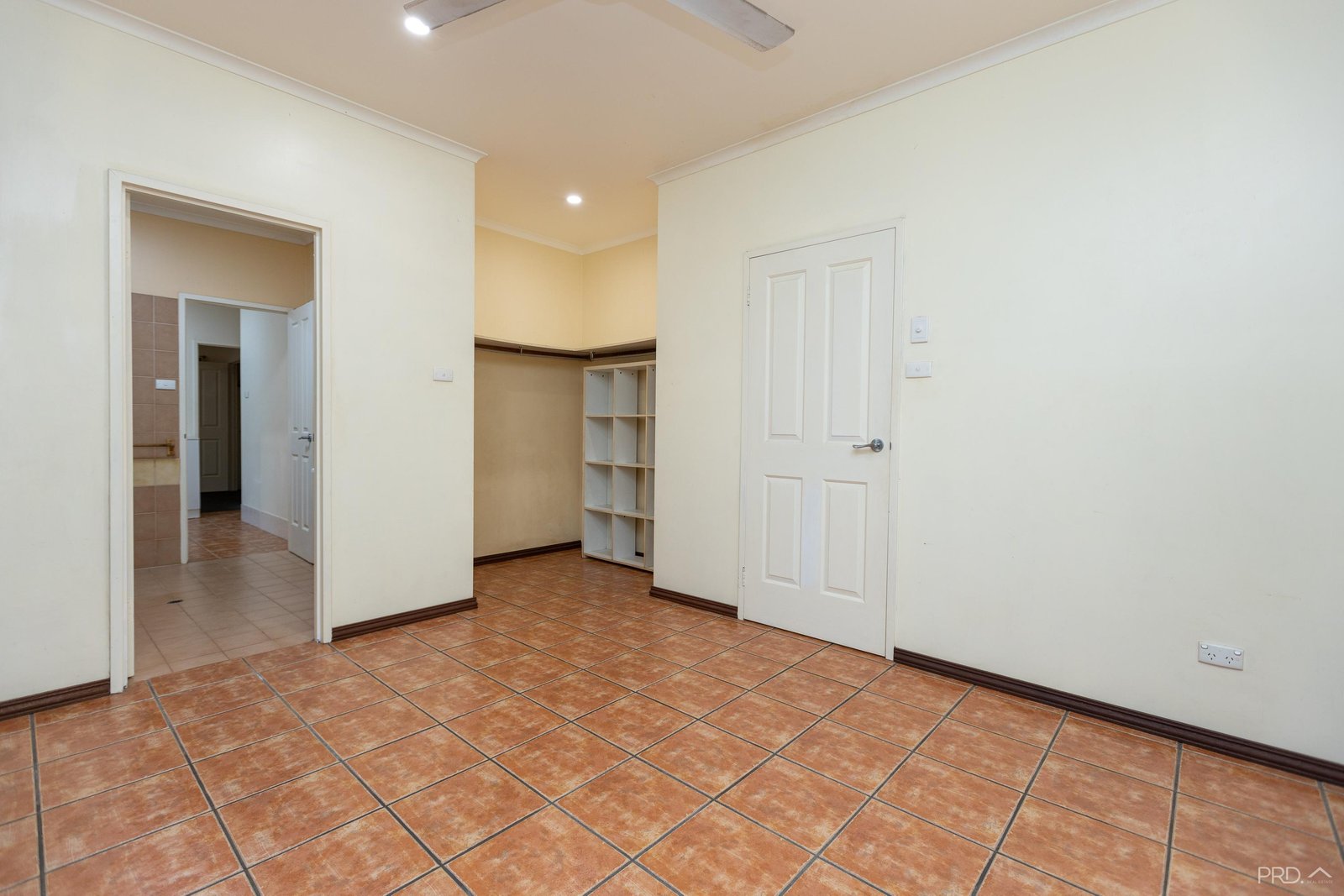 2b McKenzie Road CABLE BEACH 15