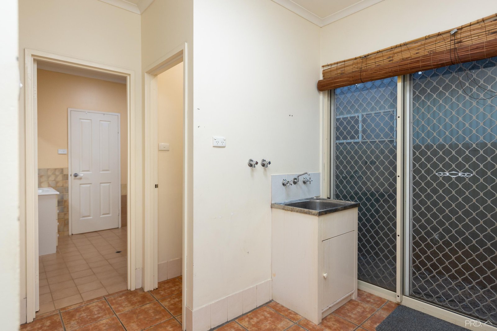 2b McKenzie Road CABLE BEACH 20