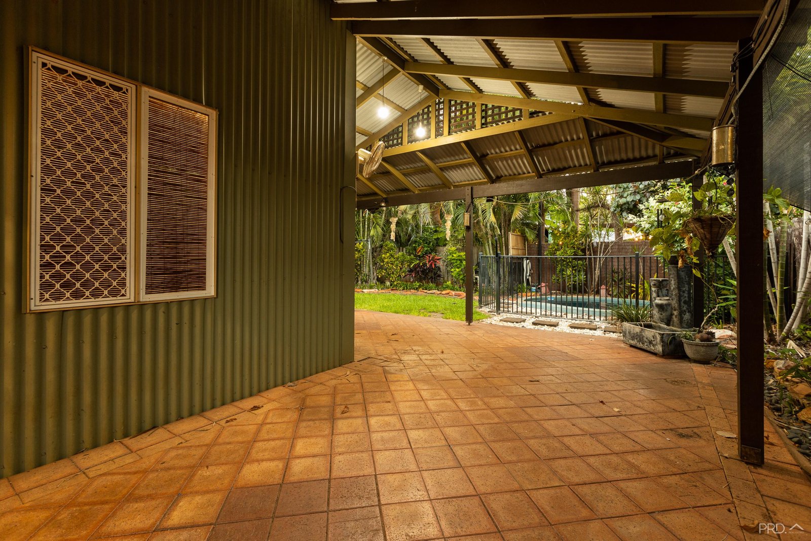 2b McKenzie Road CABLE BEACH 25