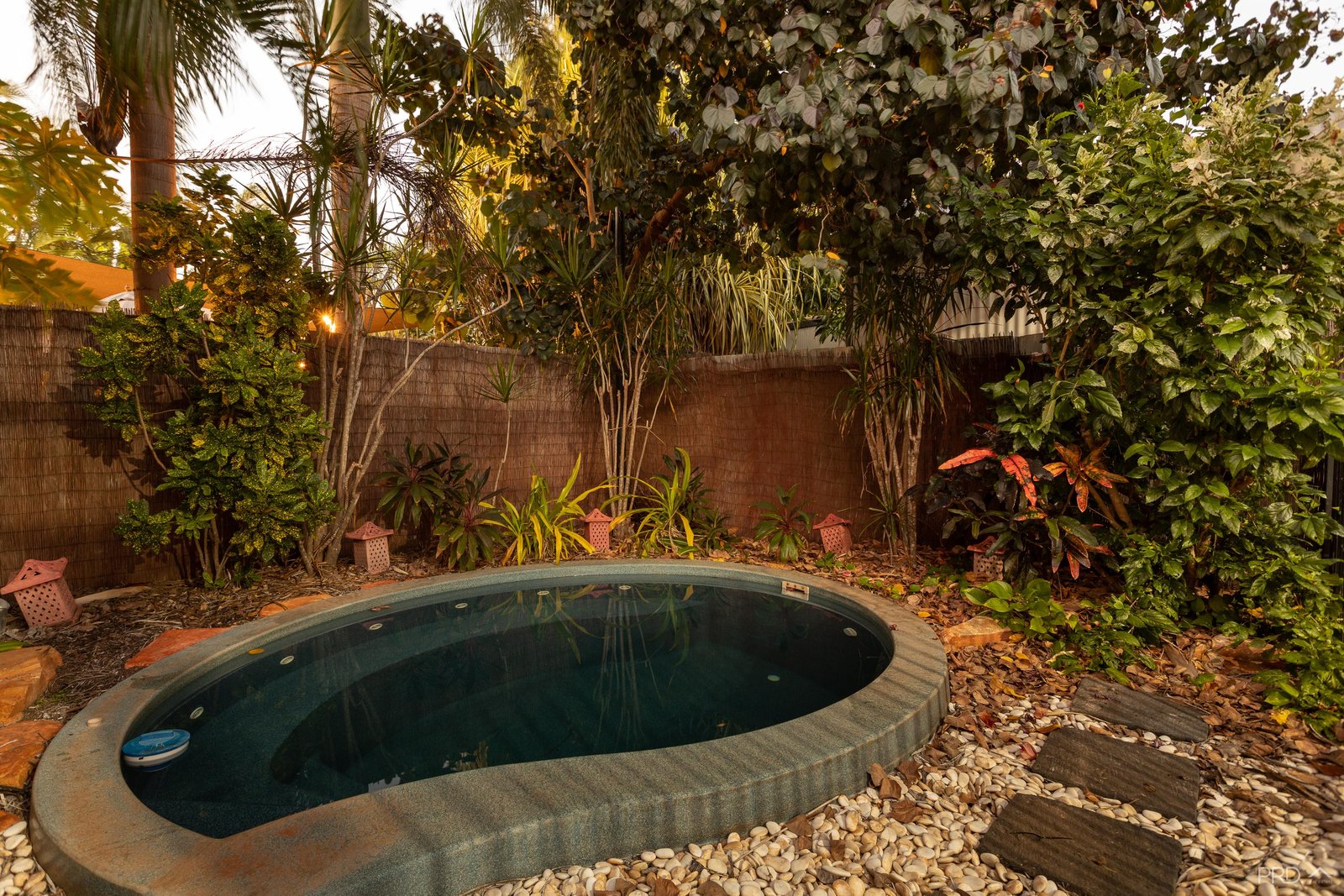 2b McKenzie Road CABLE BEACH 28