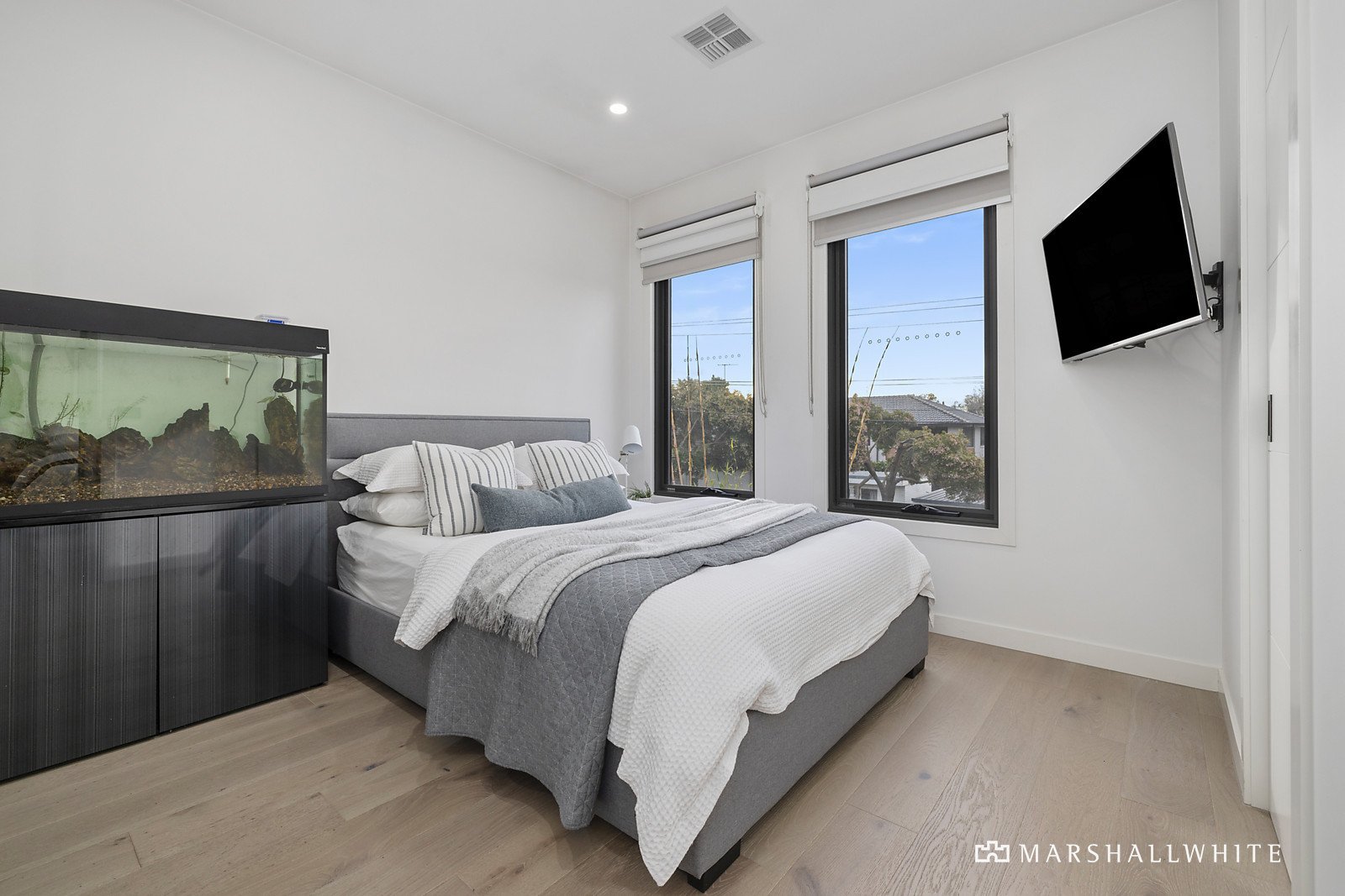 2B Oxford Street, Brighton East, VIC