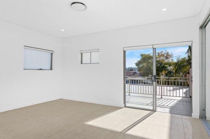 2B Poulton Avenue BEVERLEY PARK 7