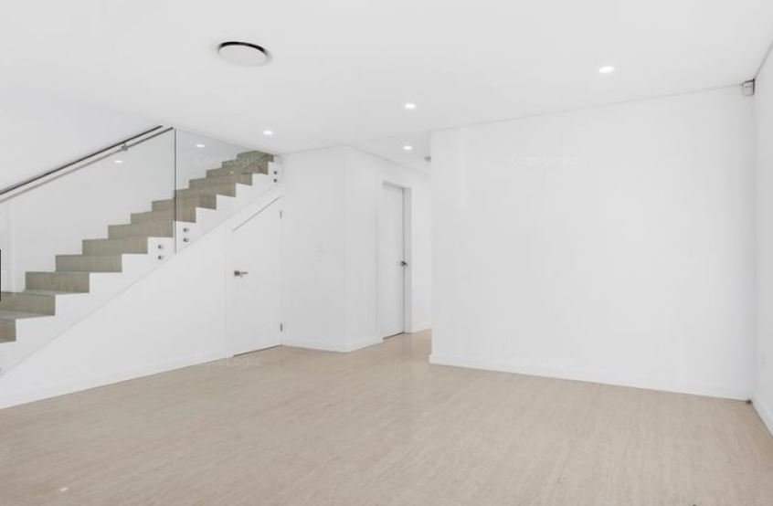 2B Poulton Avenue BEVERLEY PARK 8