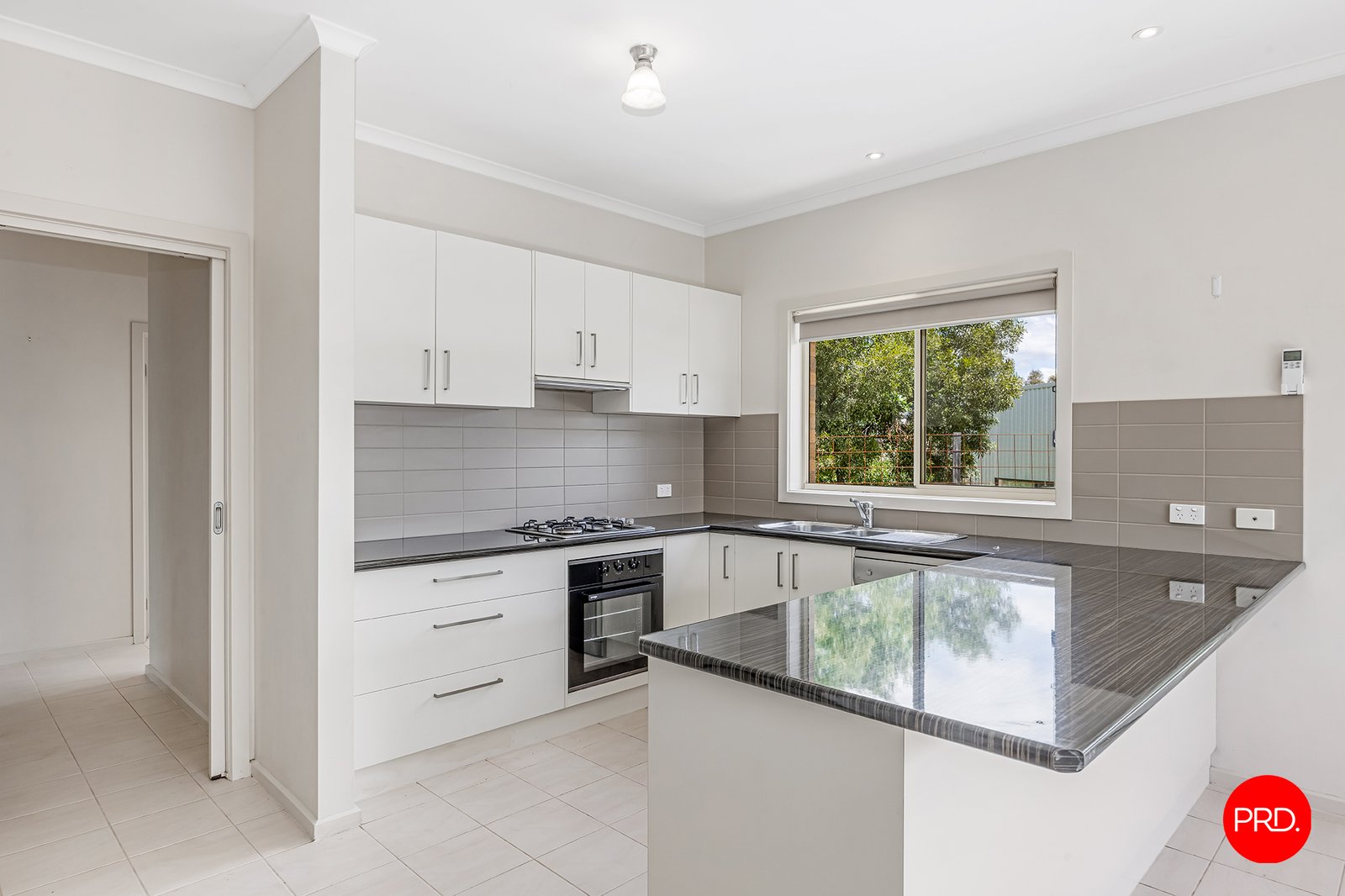 2B Prendergast St  CASTLEMAINE 5