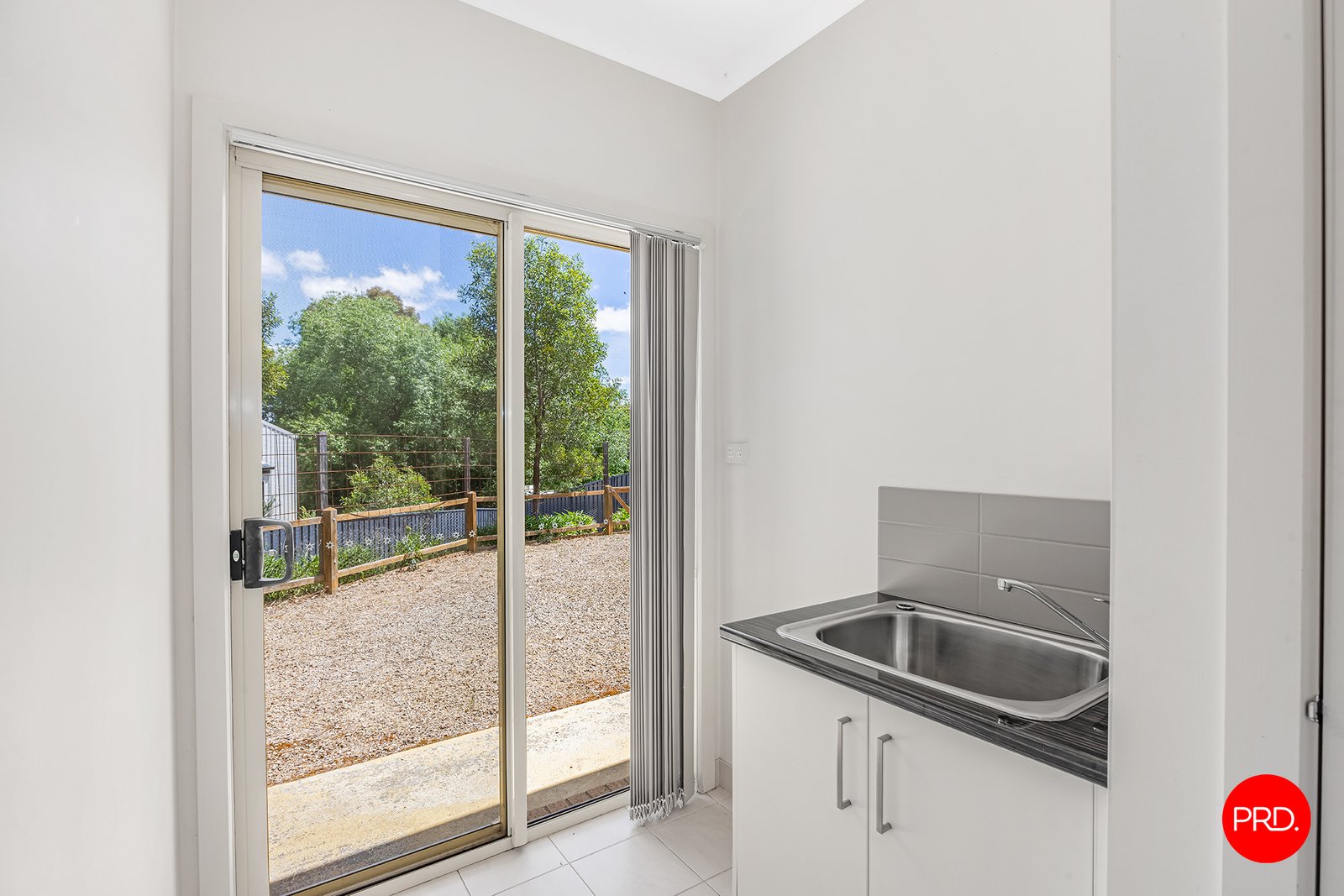 2B Prendergast St  CASTLEMAINE 11