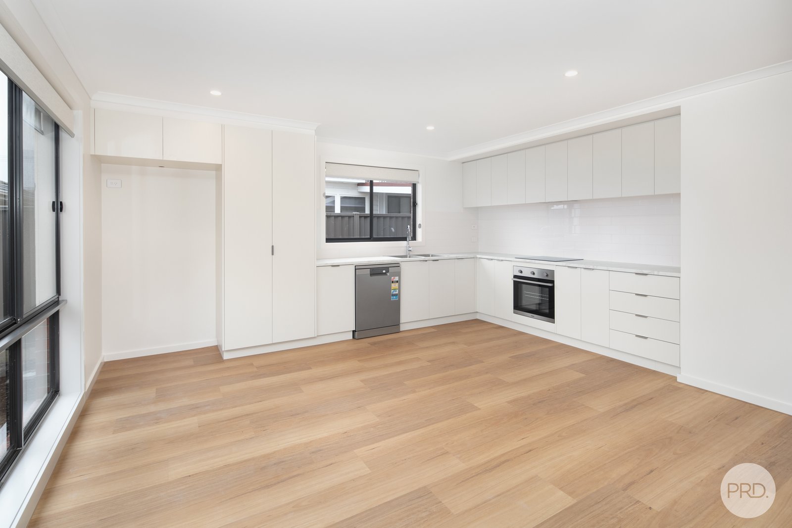 2B Stamford Street WENDOUREE 4