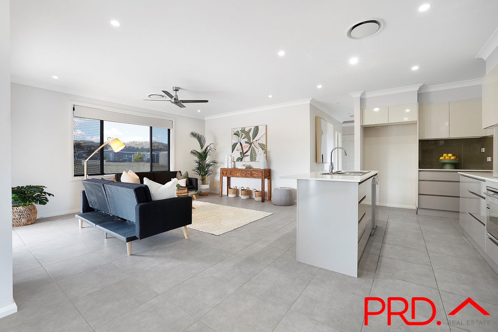 2B Thornbill Road TAMWORTH 12