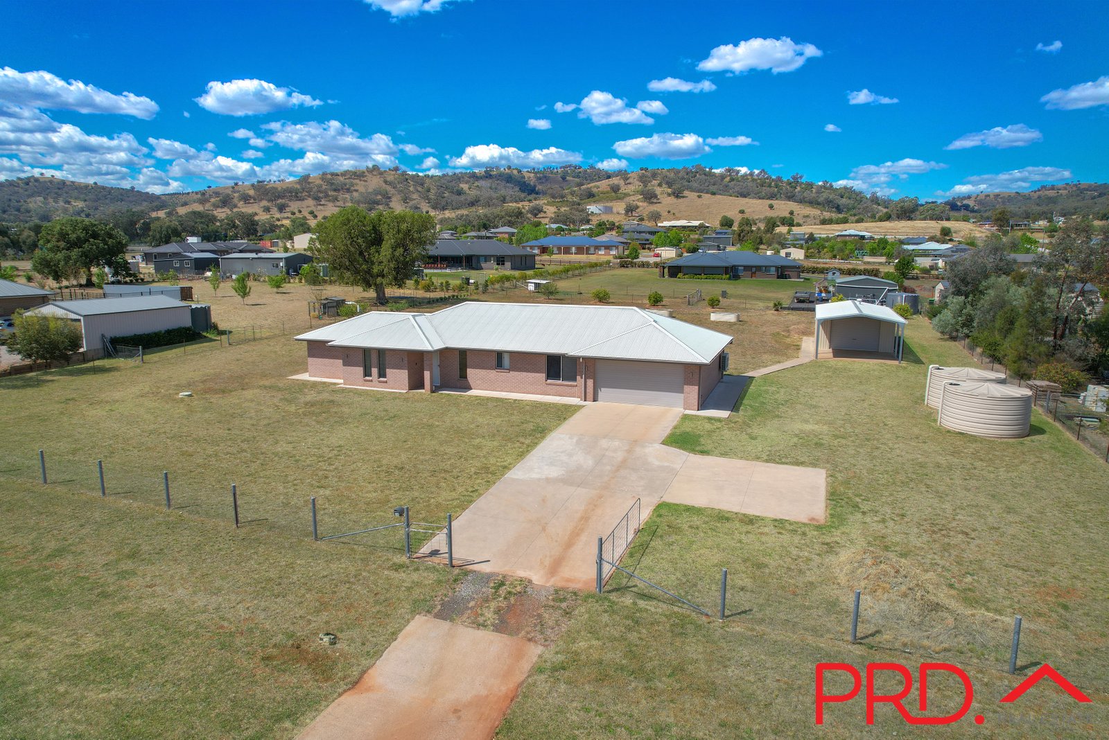 2B Thornbill Road TAMWORTH 31