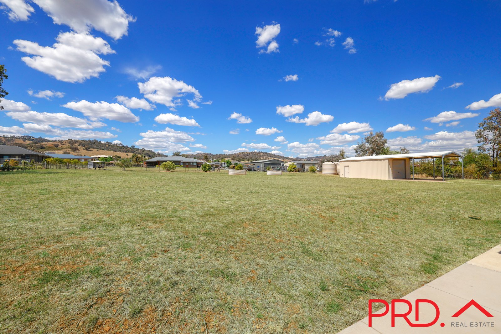 2B Thornbill Road TAMWORTH 32