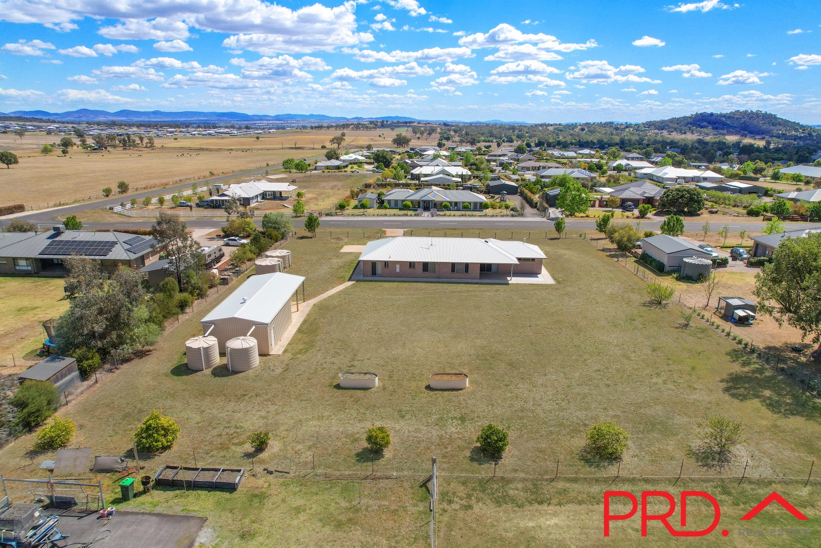 2B Thornbill Road TAMWORTH 33