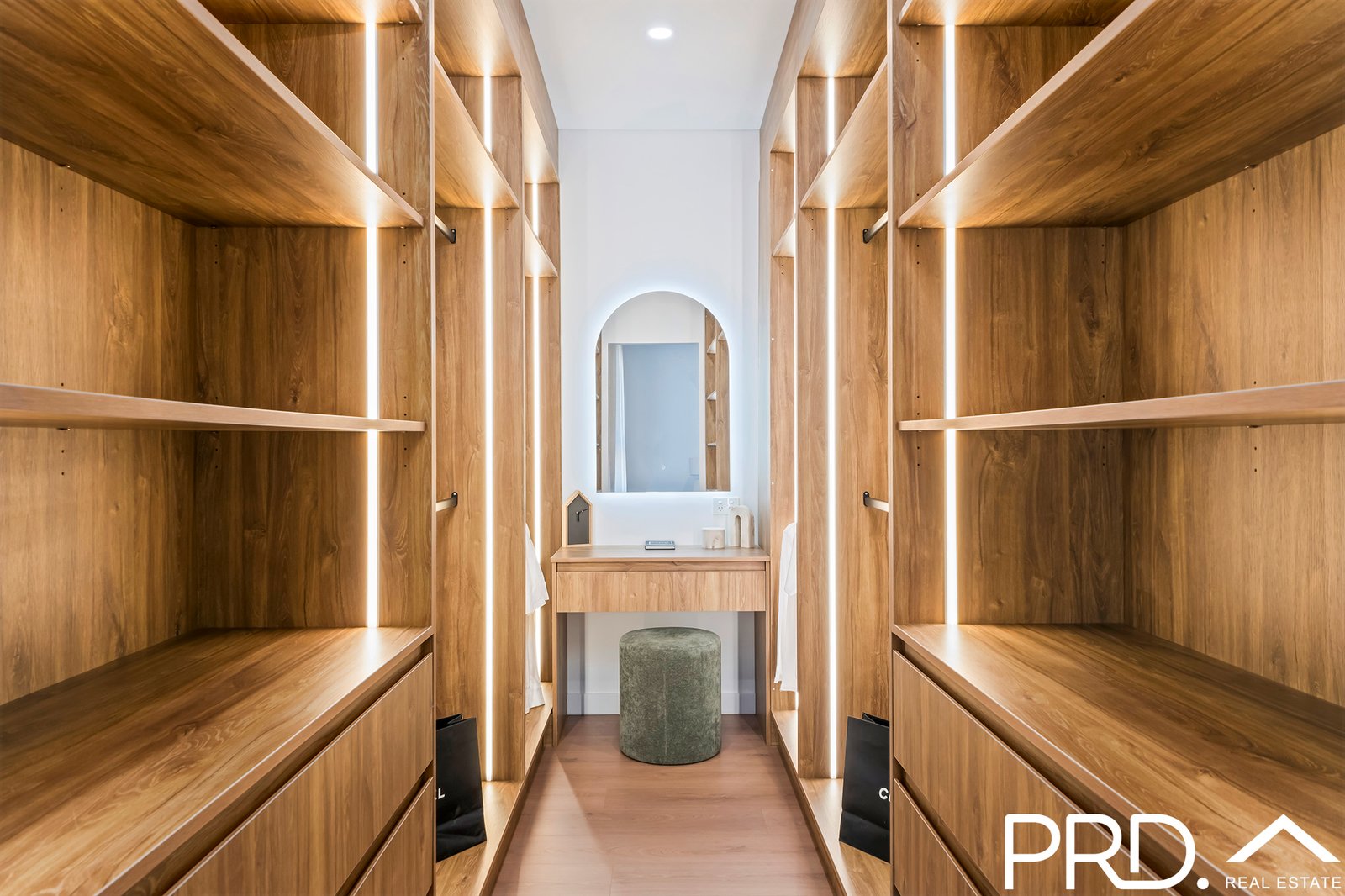 2b Windermere Crescent PANANIA 9