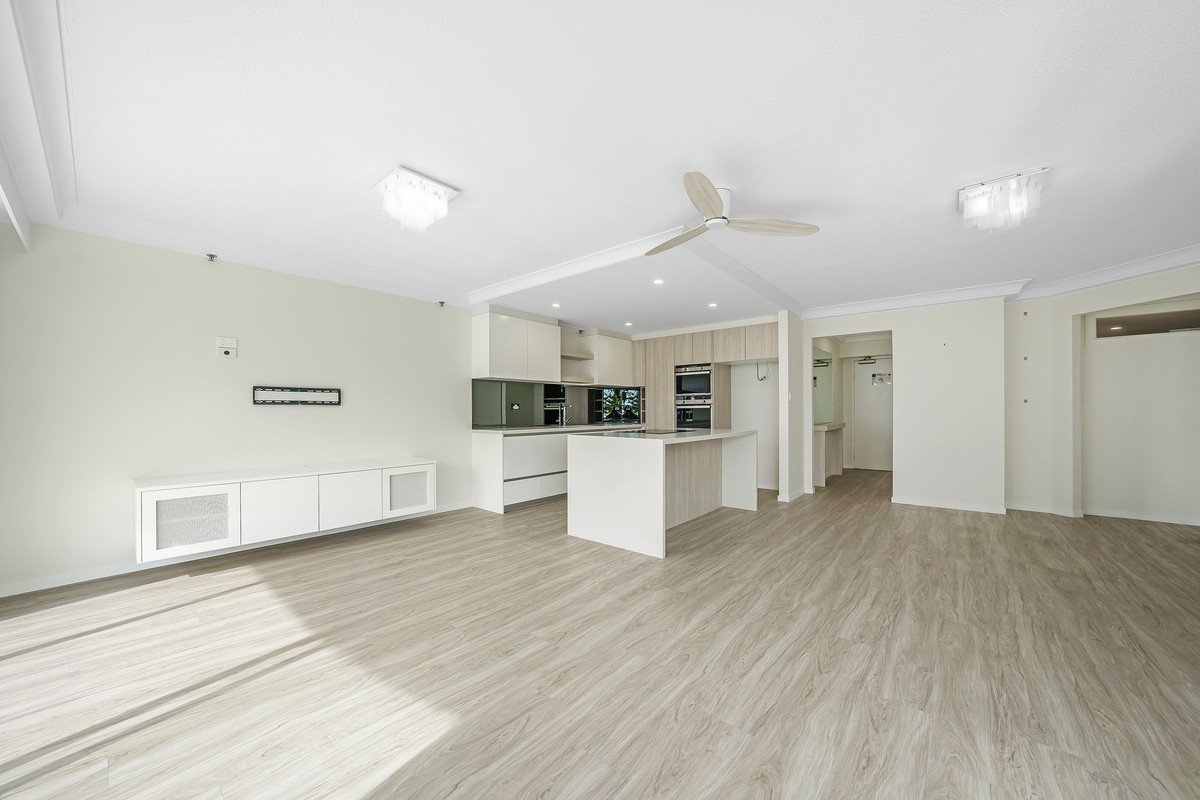 2B/238 The Esplanade Burleigh Heads 3