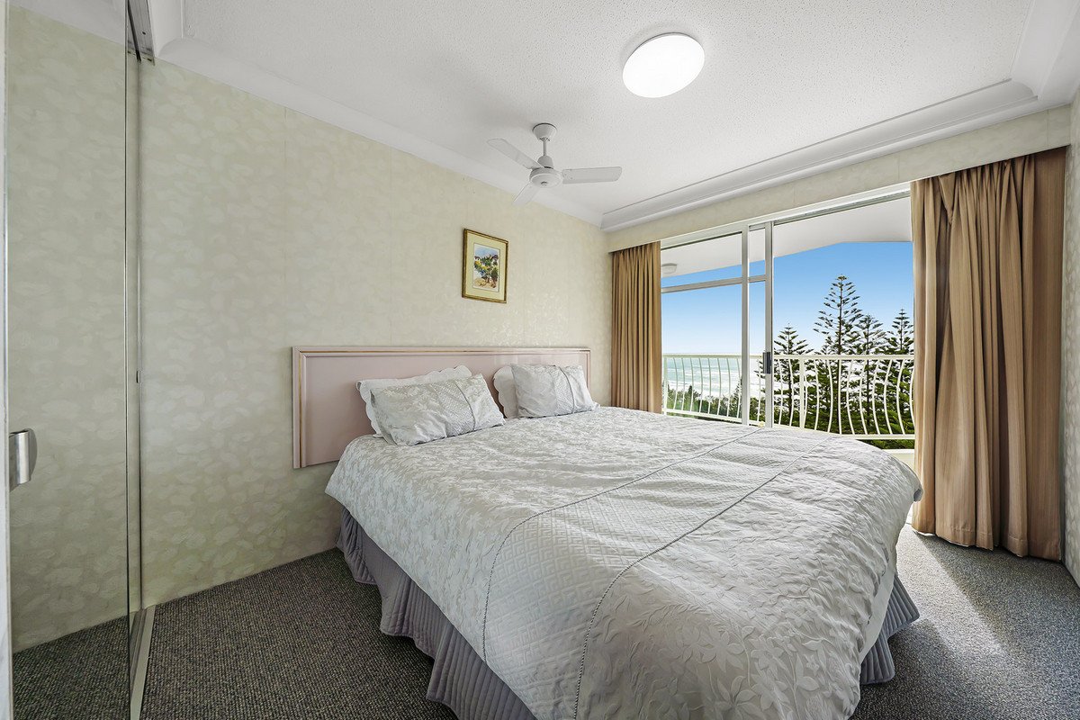 2B/238 The Esplanade Burleigh Heads 20