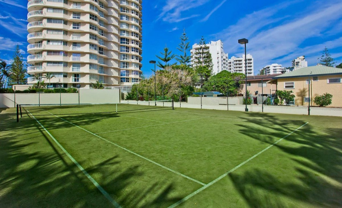2B/238 The Esplanade Burleigh Heads 17