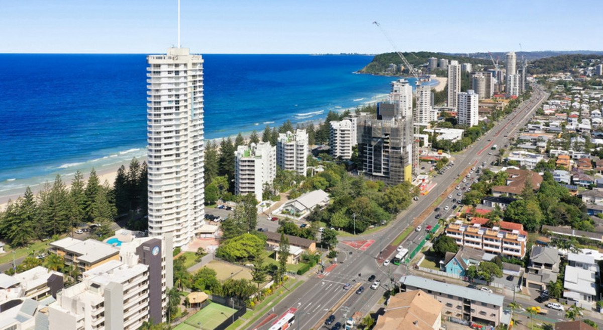 2B/238 The Esplanade Burleigh Heads 18