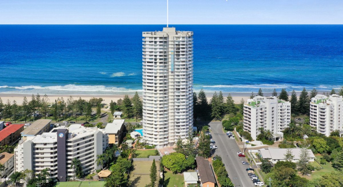 2B/238 The Esplanade Burleigh Heads 15