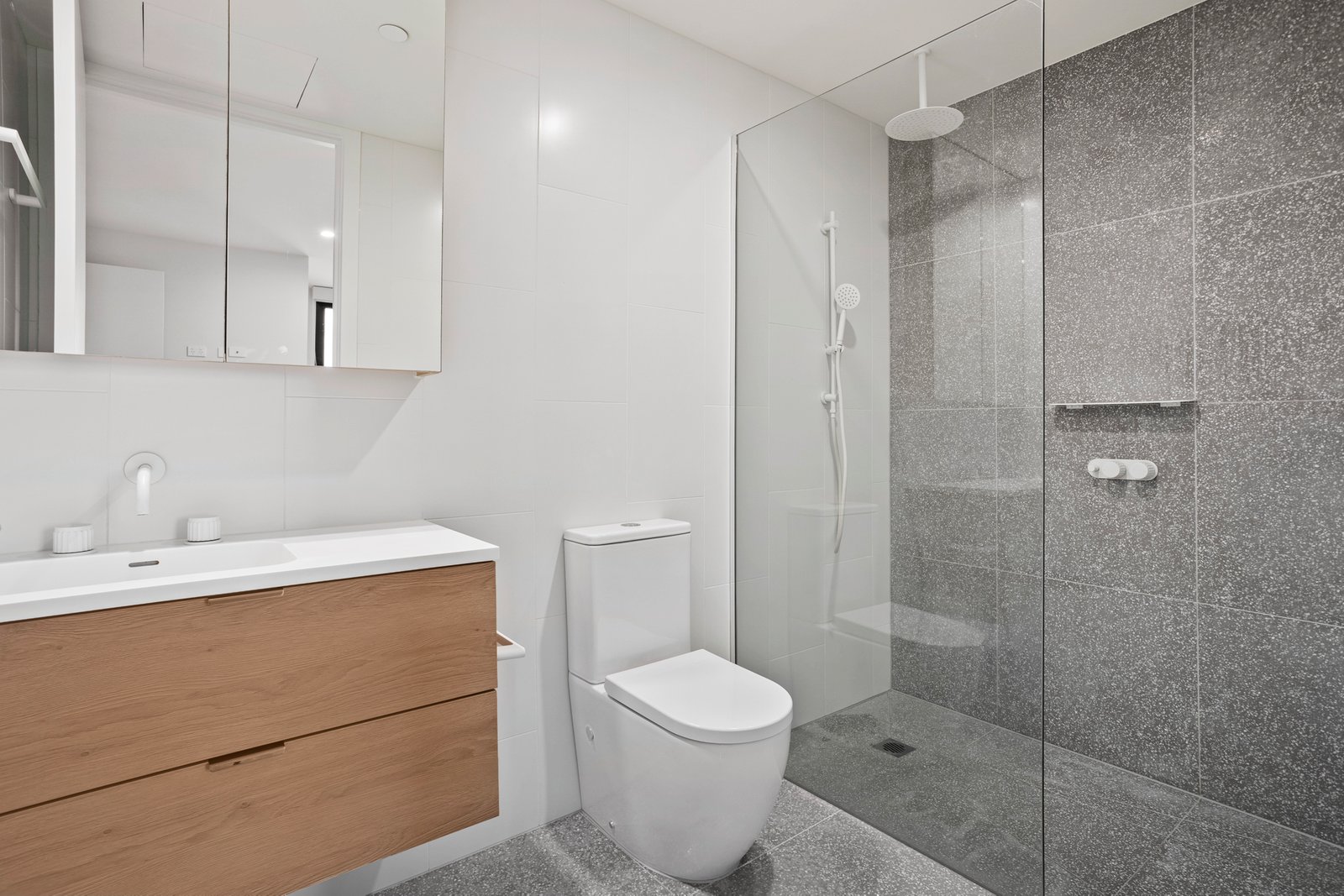 Real Estate and Property in 2B/241 Glen Huntly Road, Elsternwick, VIC