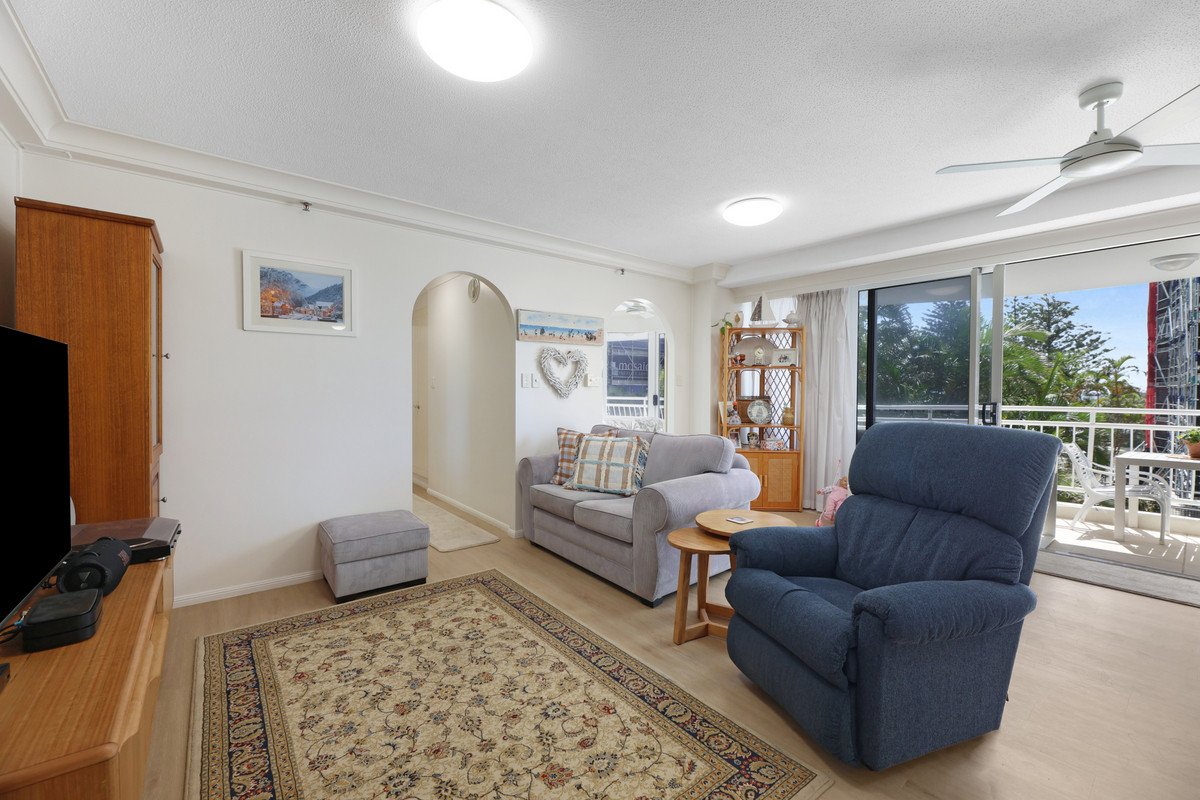 2B/3 Second Avenue Burleigh Heads 7