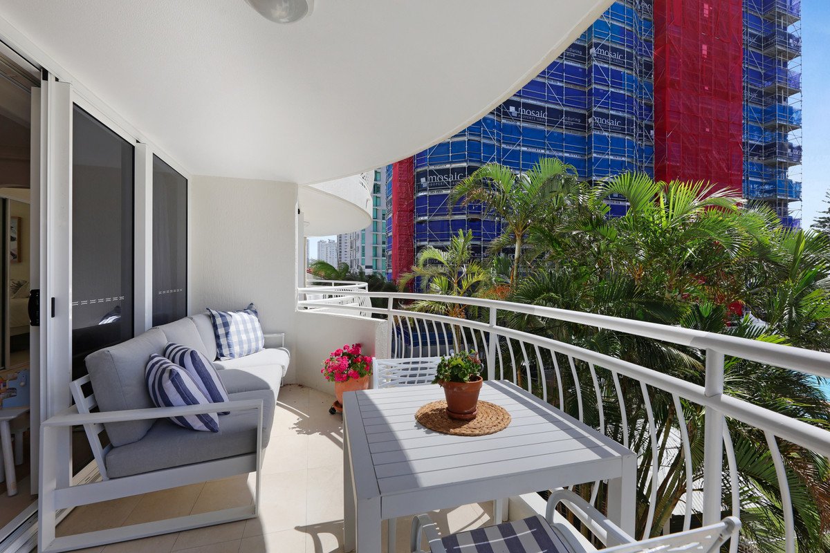 2B/3 Second Avenue Burleigh Heads 12