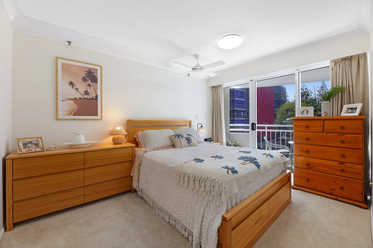 2B/3 Second Avenue Burleigh Heads 14