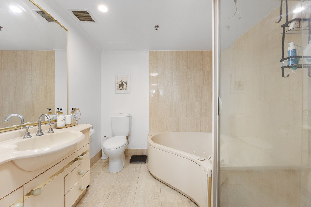 2B/3 Second Avenue Burleigh Heads 15