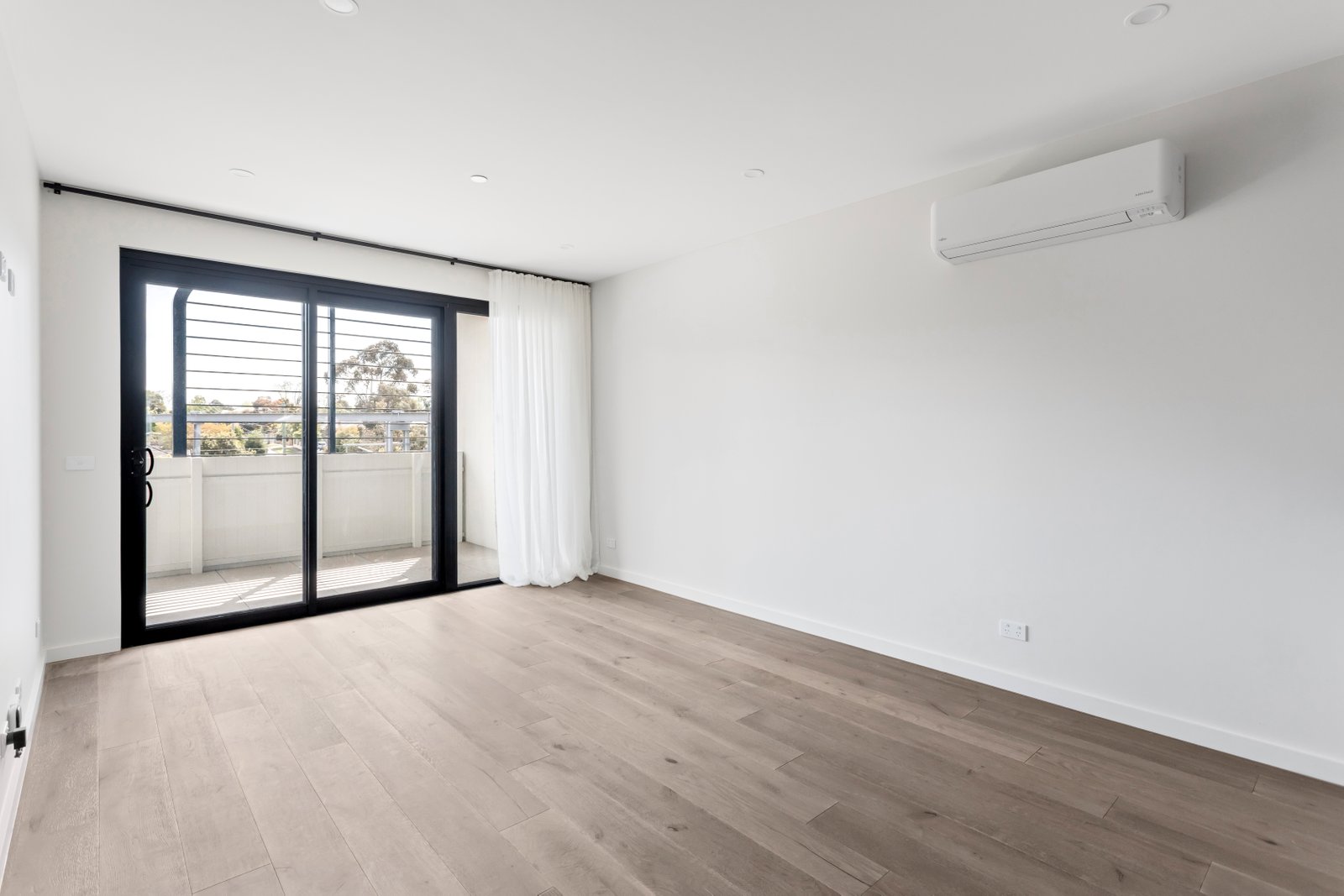 Real Estate and Property in 2BR/1 Moola Court, Cheltenham, VIC