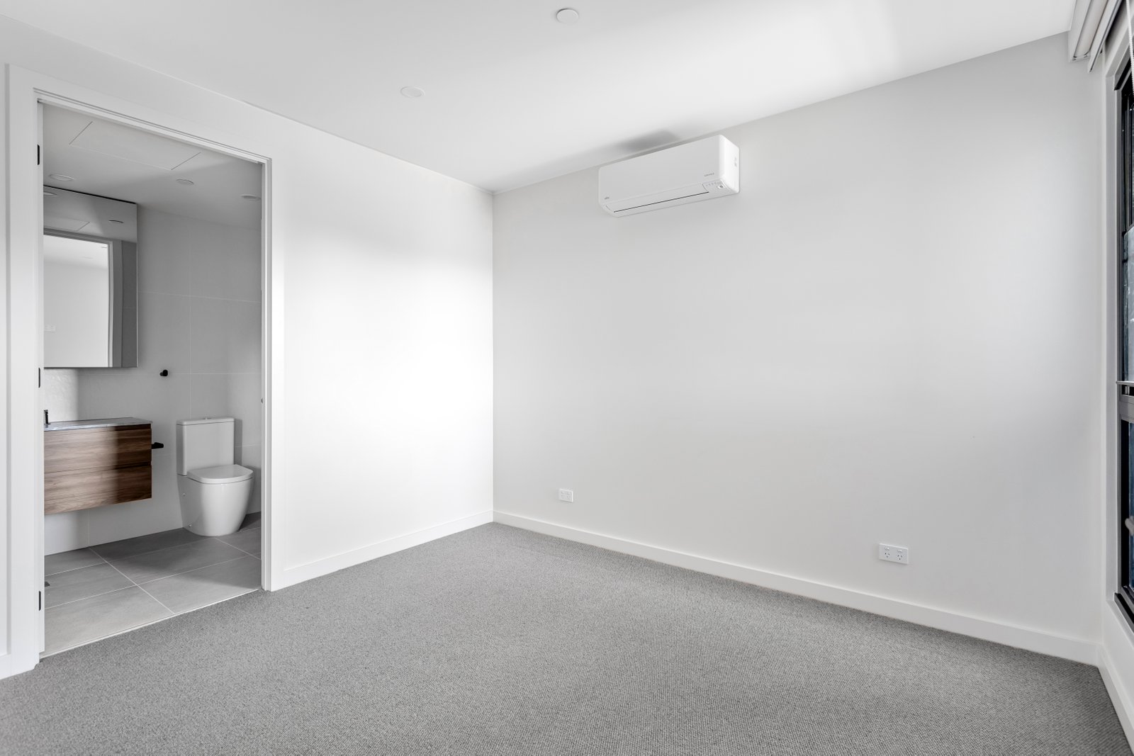 Real Estate and Property in 2BR/1 Moola Court, Cheltenham, VIC