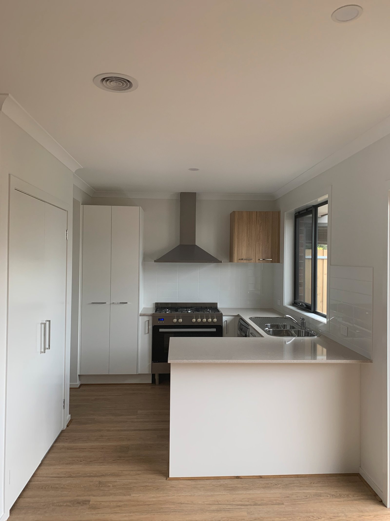 Gallery: 2C Alkira Avenue