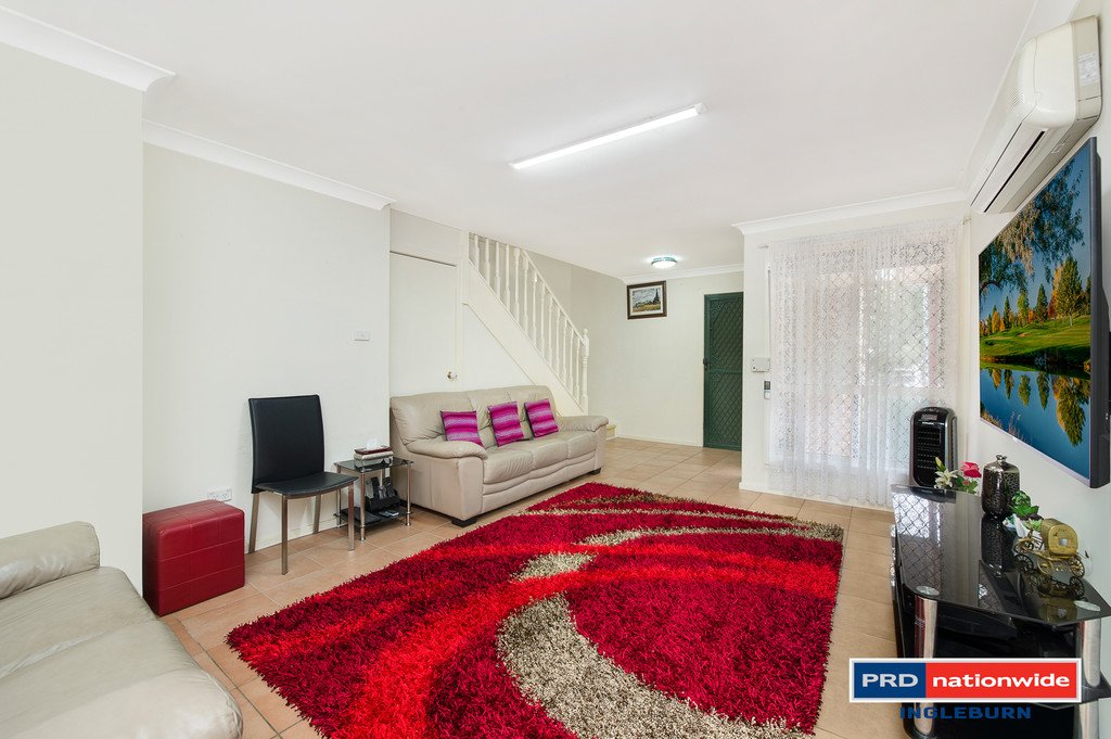 2c Aubrey Street INGLEBURN 2