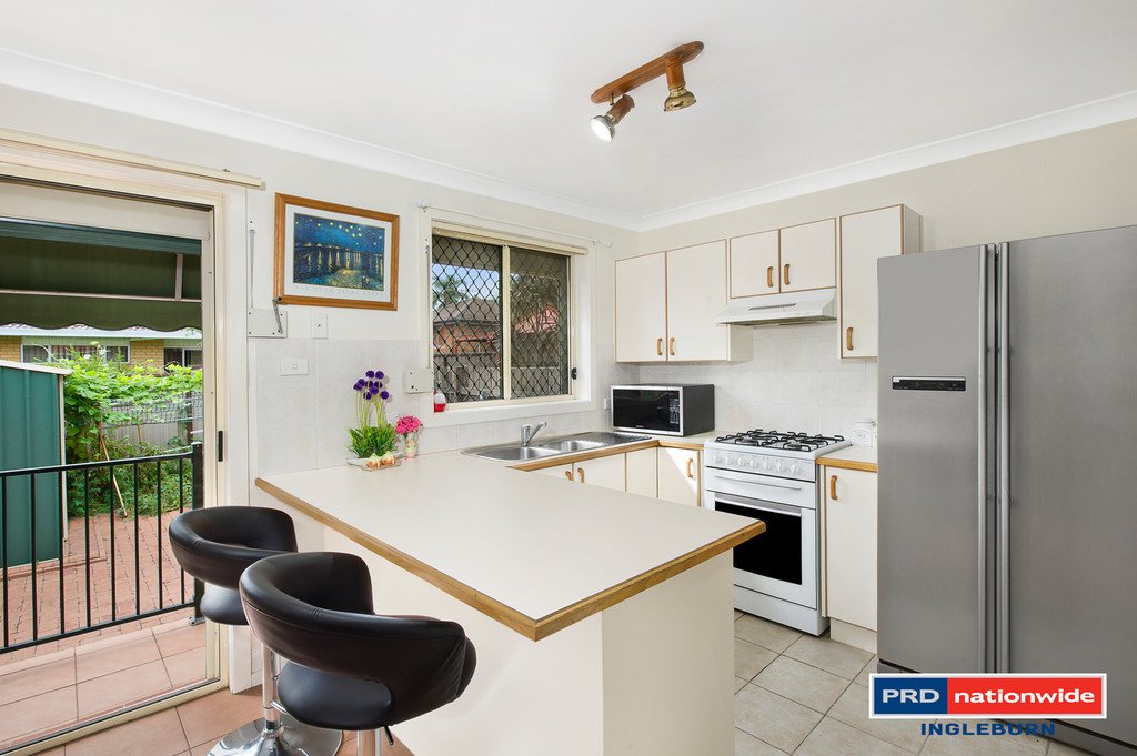 2c Aubrey Street INGLEBURN 3