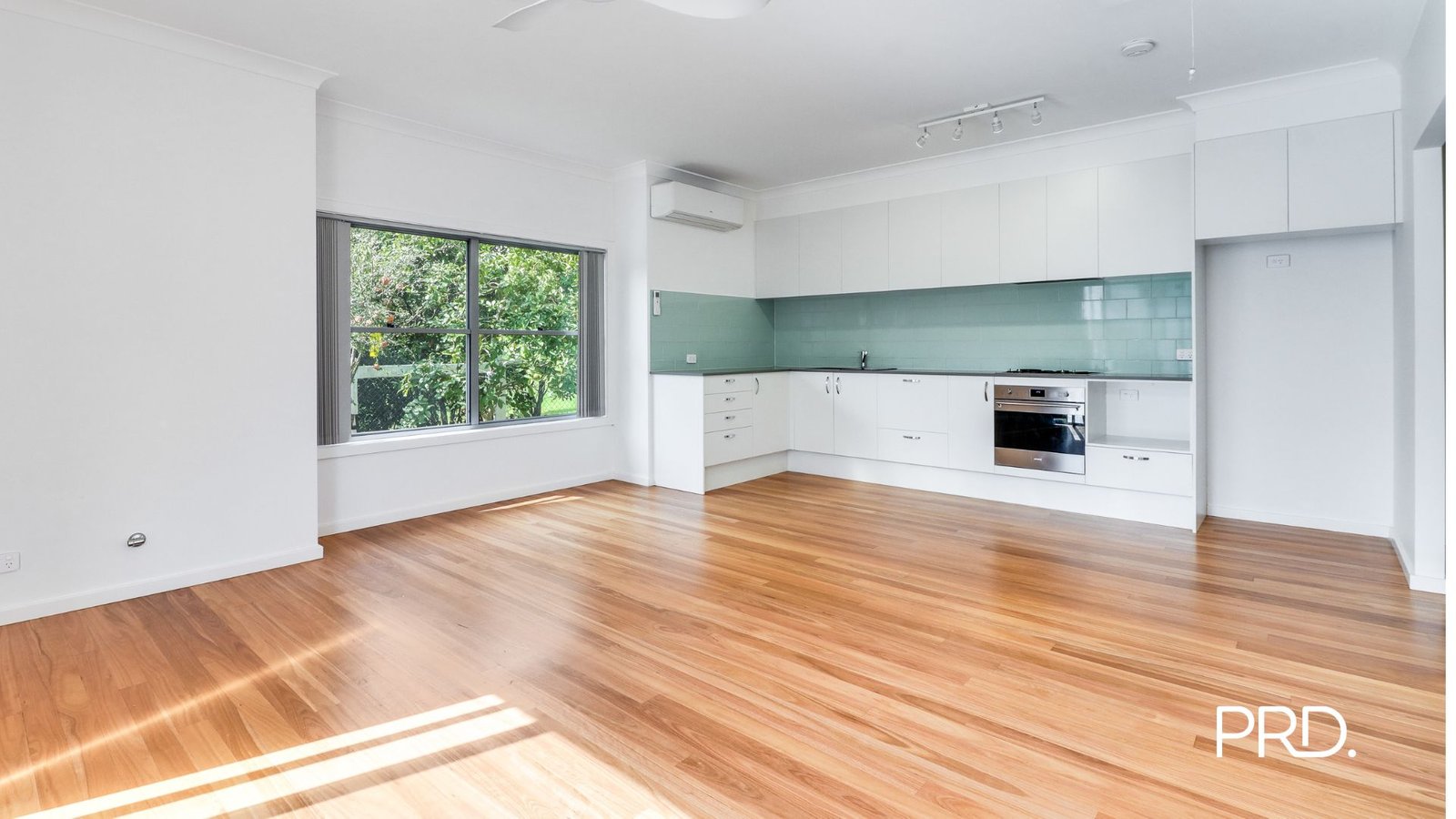 2C Hemmings St  Penrith 2