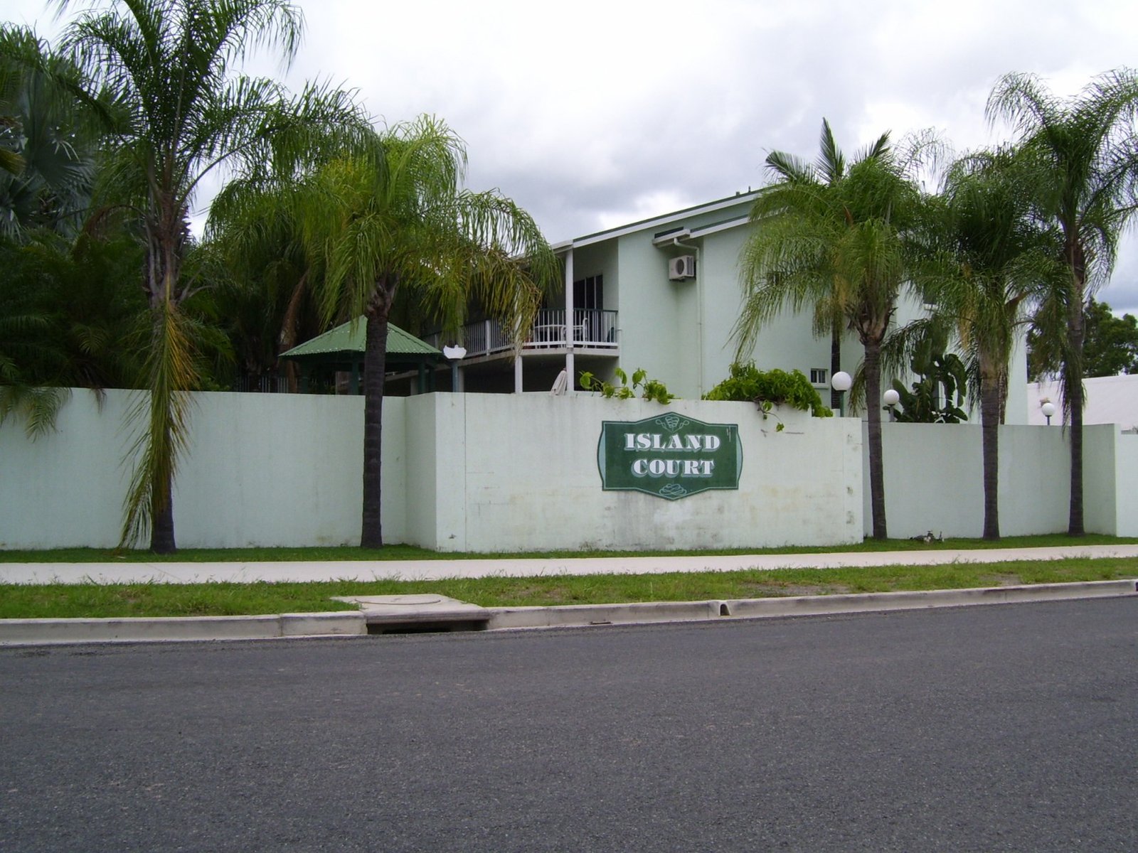 2c/10 Island Drive CANNONVALE 6