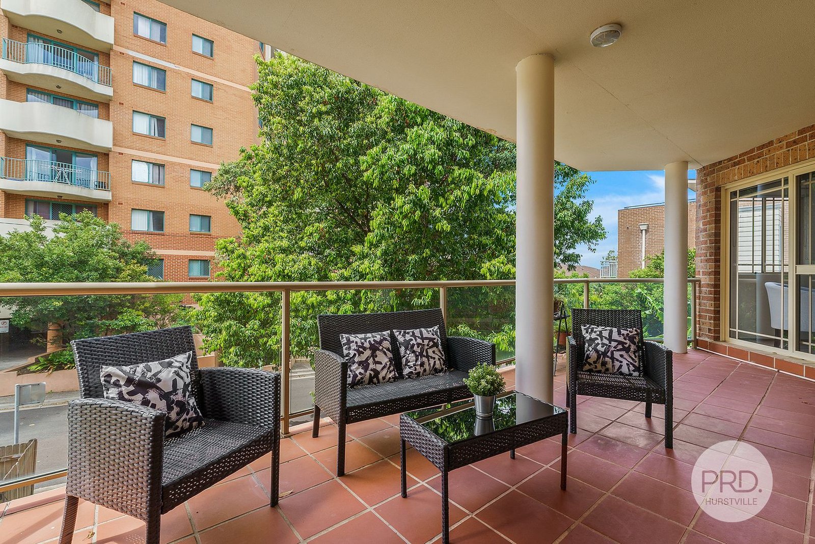 2C/38-42 Woniora Road HURSTVILLE 8