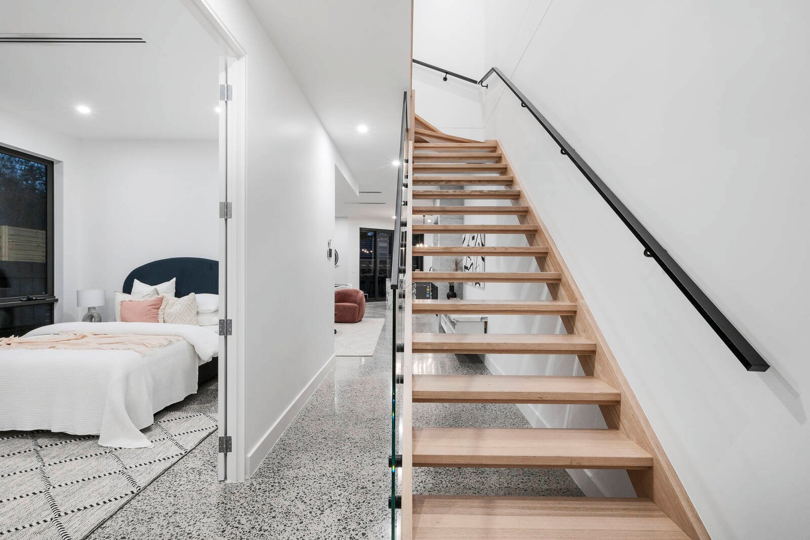 Real Estate and Property in 2D Rowans Road, Highett, VIC