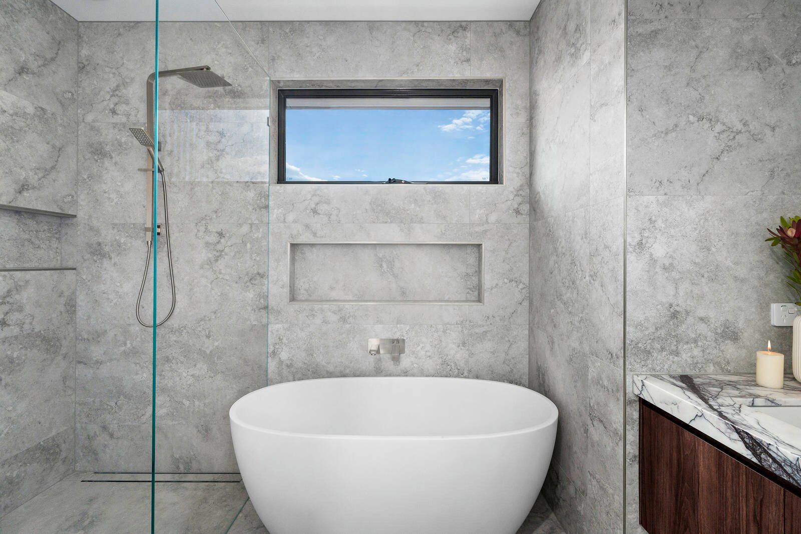 Real Estate and Property in 2D Rowans Road, Highett, VIC