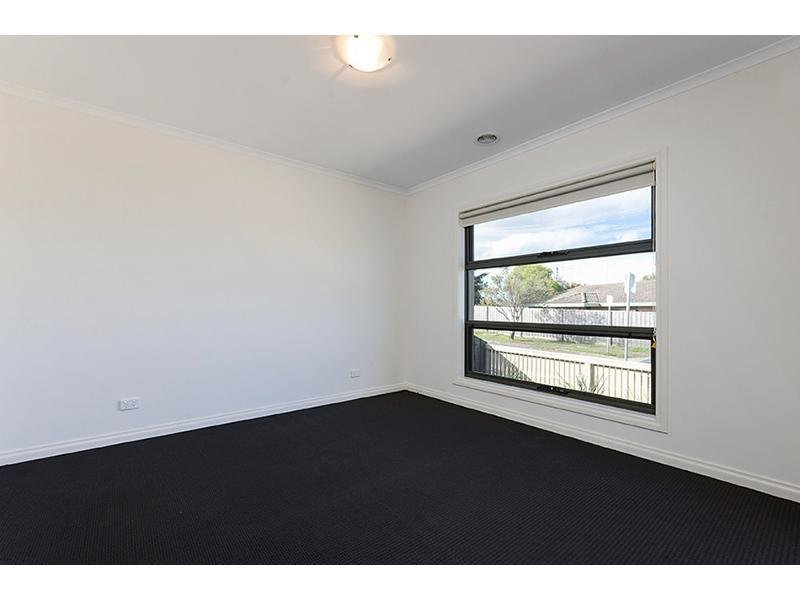 Gallery: 2D St Elmo Crescent