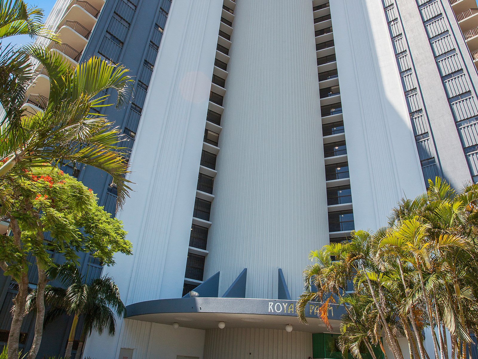 2D/973 Gold Coast Highway PALM BEACH 12