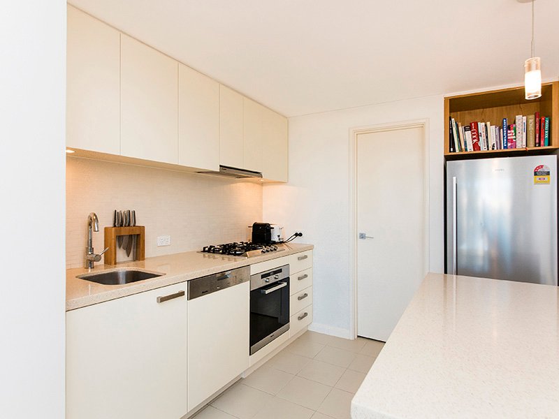 2E/1303 Hay Street WEST PERTH 10