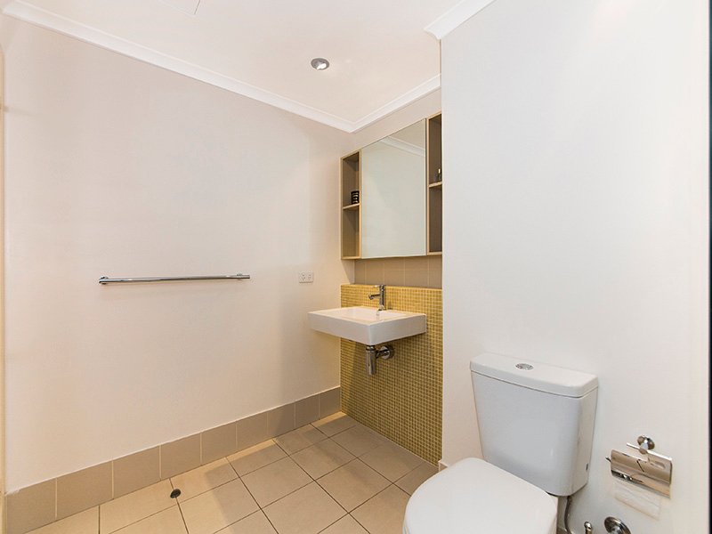 2E/1303 Hay Street WEST PERTH 17