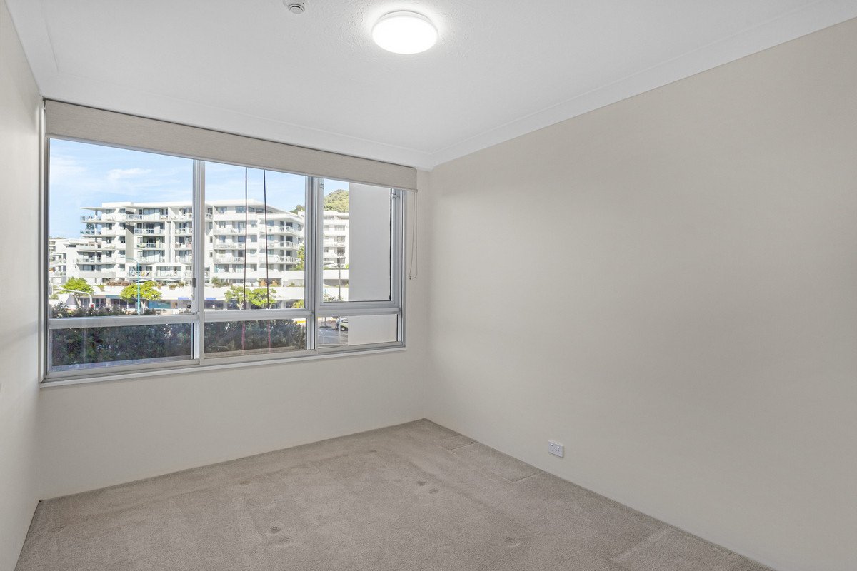 2F/52 Goodwin Terrace BURLEIGH HEADS 11
