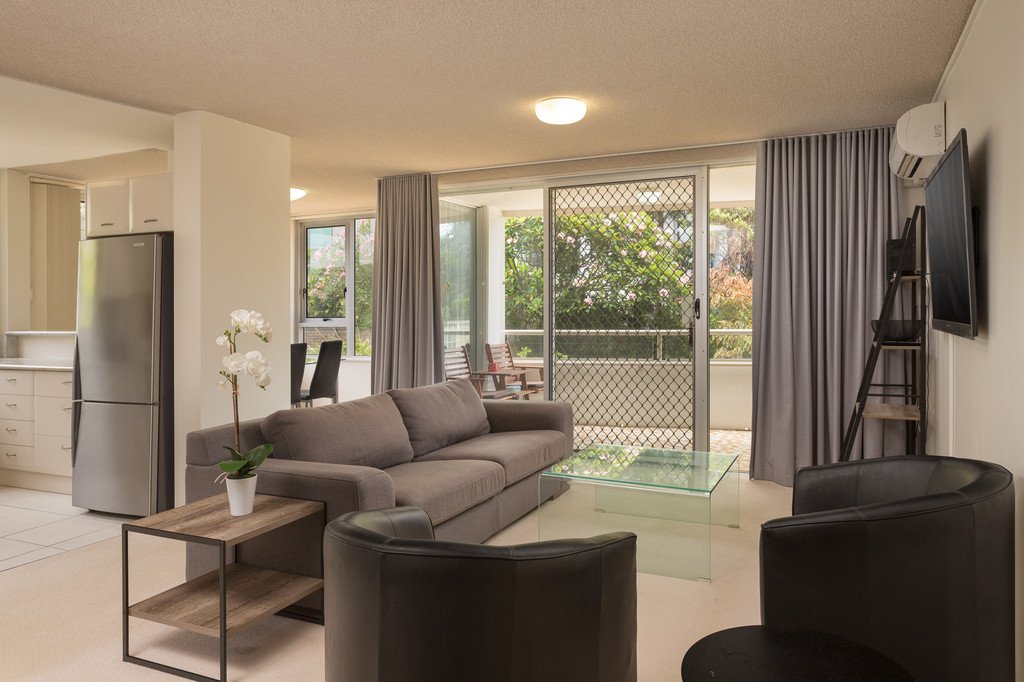 3 100 The Esplanade BURLEIGH HEADS 8
