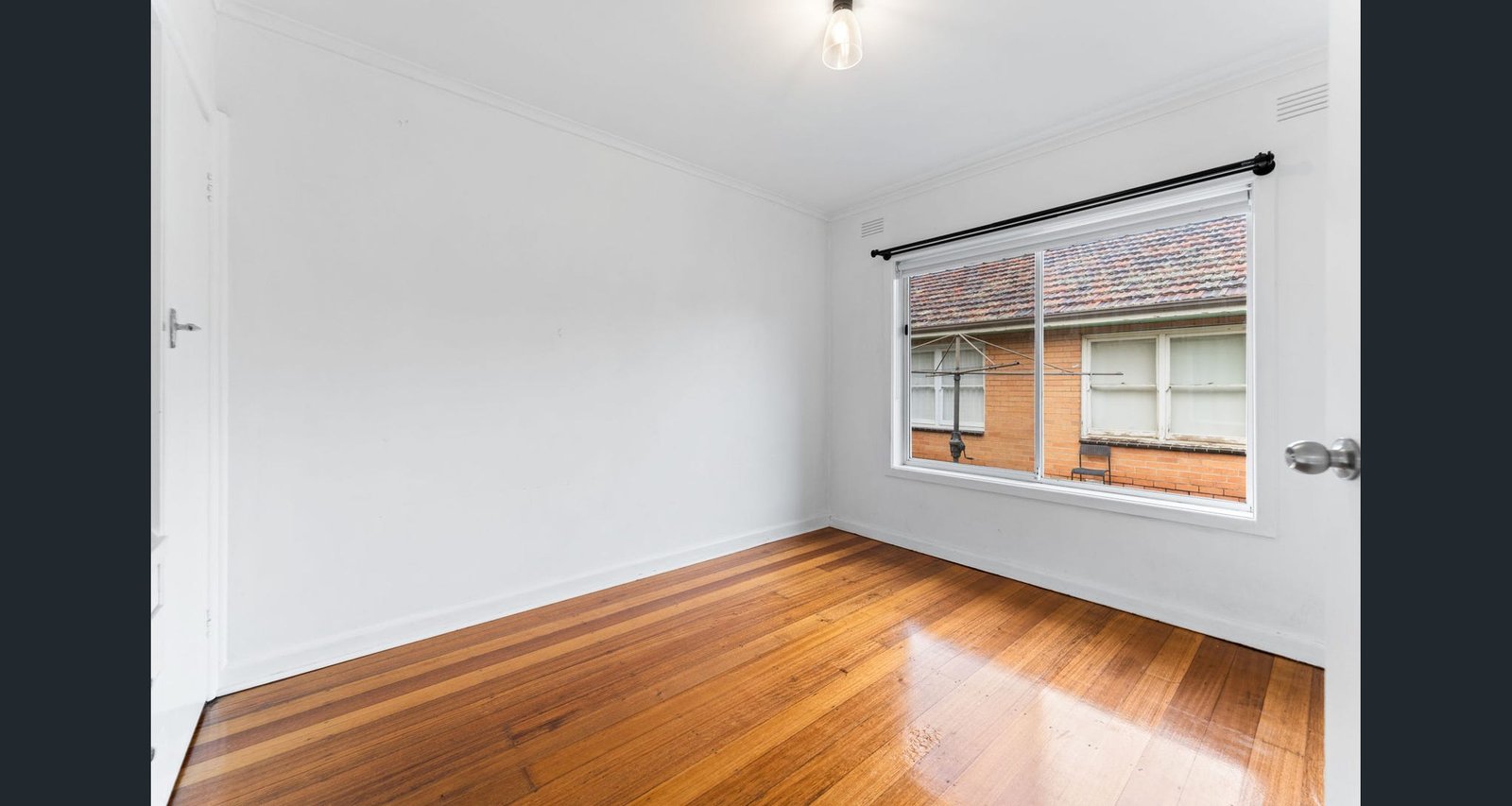 Gallery: 3, 4, 9, 11/64 Cowper Street