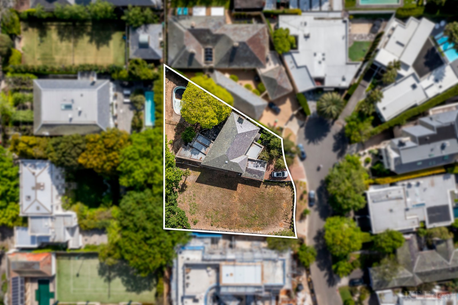 Real Estate and Property in 3-4 Montrose Court, Toorak, VIC