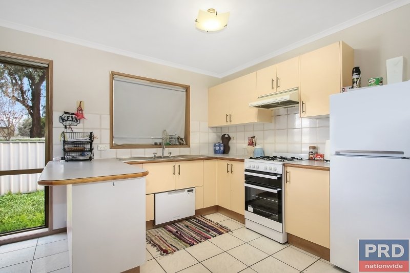 3 / 4 Paramount Court WODONGA 4