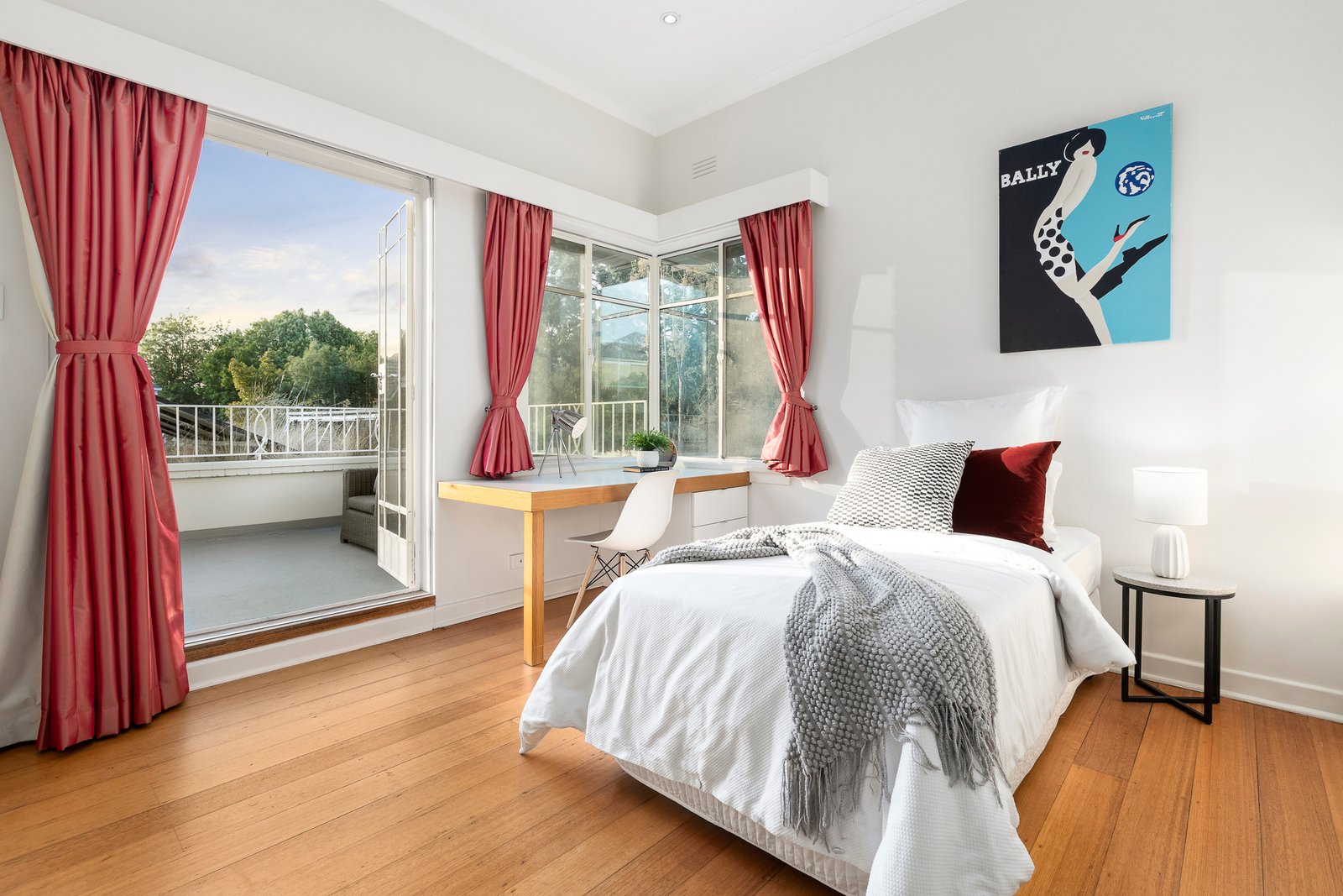 3-4 Younger Court, Kew, 3101