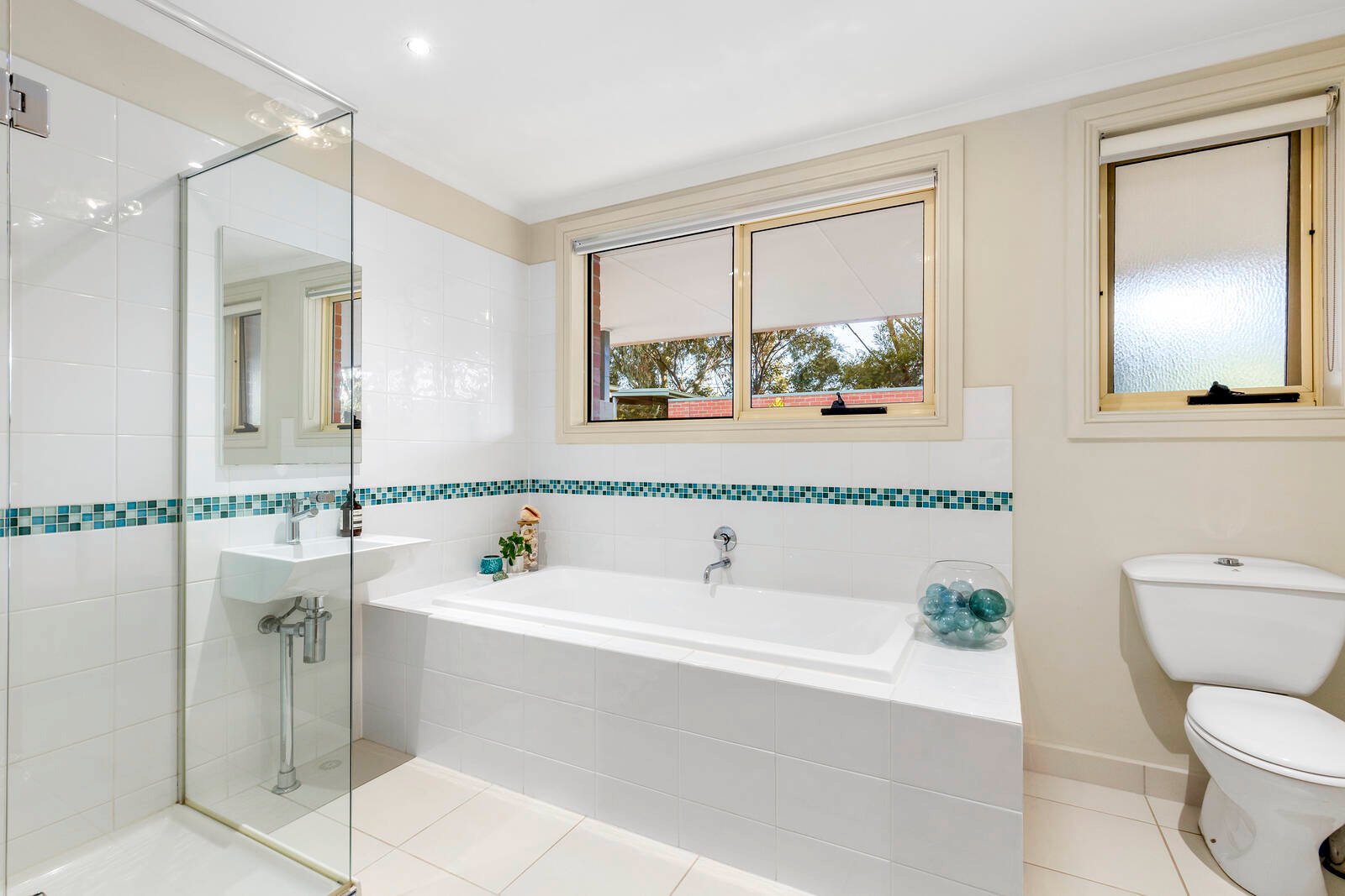 Real Estate and Property in 3-5 Chateau Court, Ocean Grove, VIC
