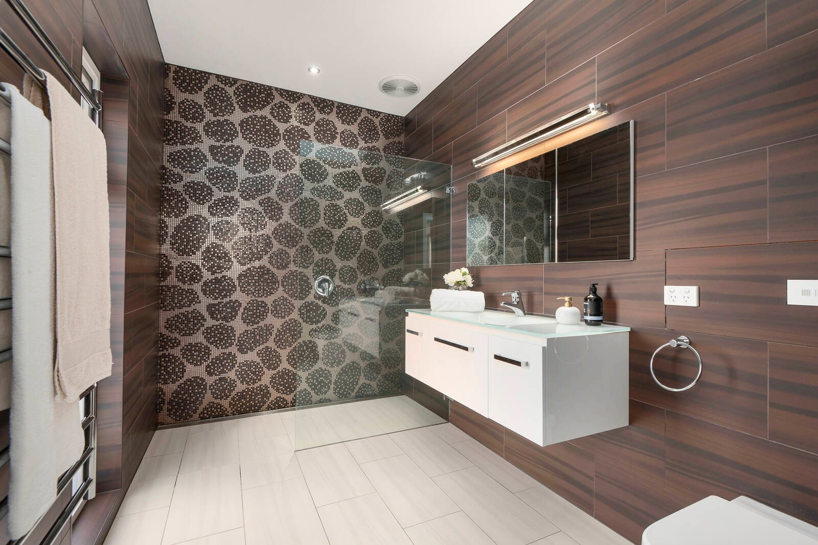 Real Estate and Property in 3-5 Devere Gardens, Vermont South, VIC